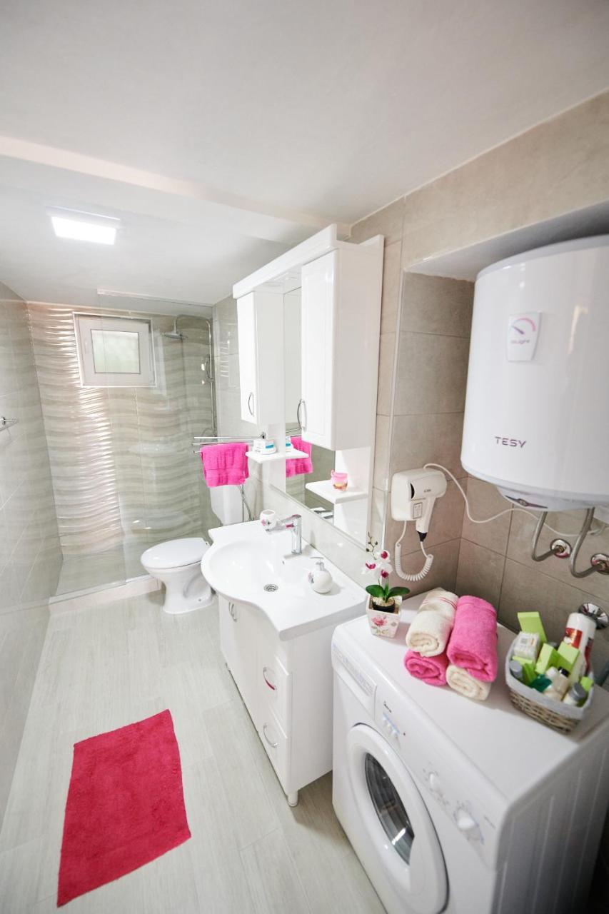 Lovely House Apartment Сараево Екстериор снимка