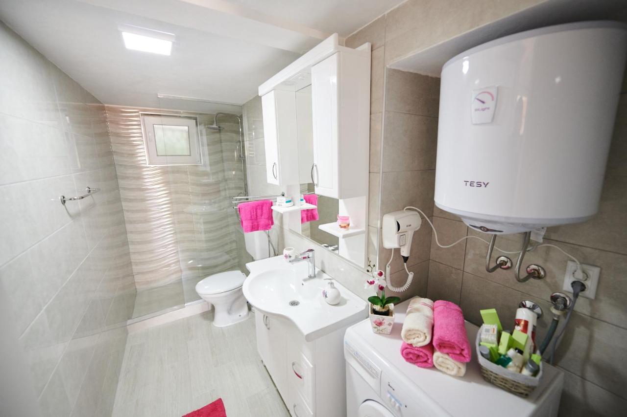 Lovely House Apartment Сараево Екстериор снимка