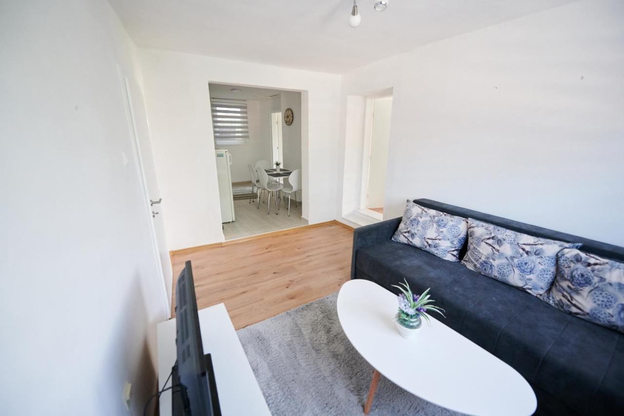 Lovely House Apartment Сараево Екстериор снимка